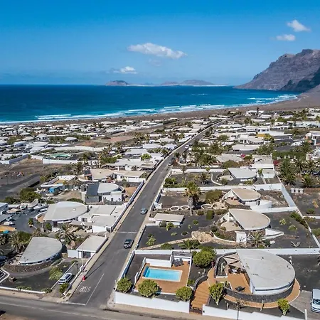 Casa Marquesa With Private Heated Pool & Sea Views Famara
