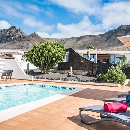 Вилла Casa Marquesa With Private Heated Pool & Sea Views